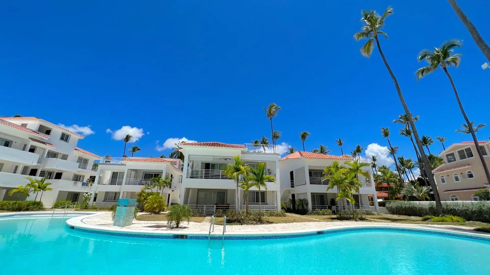 Hotel Deluxe Villas Bavaro Beach & Spa - Best Price For Long Term Vacation Rental Punta Cana