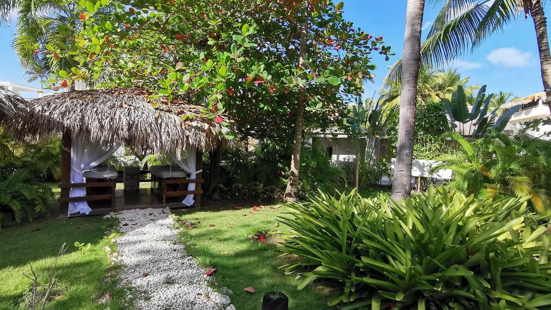 ***** Hotel Deluxe Villas Bavaro Beach & Spa - Best Price For Long Term Vacation Rental Punta Cana Dominikana